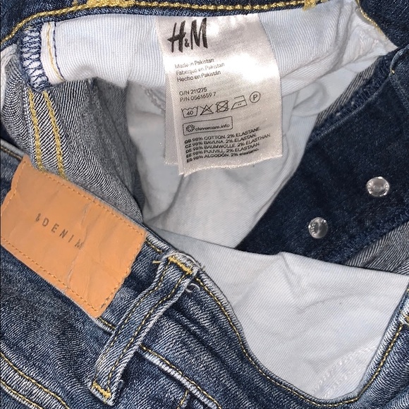 Jeans - Picture 3 of 4